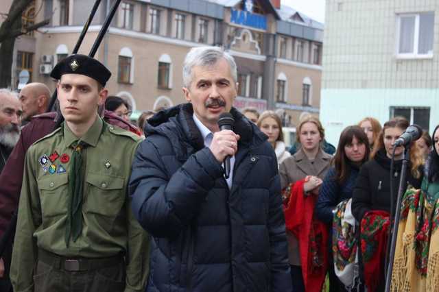 Ввести войска на Закарпатье: В ОУН предложили военное решение конфликта с Венгрией