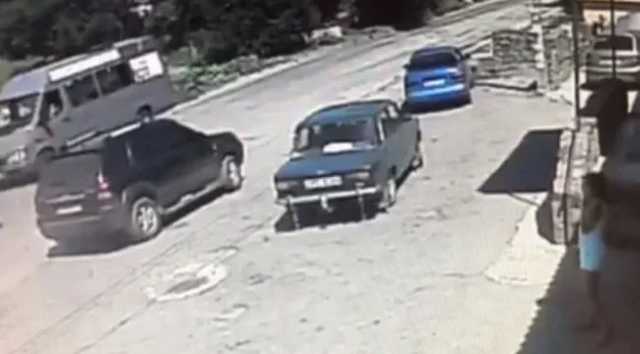 В Днепре неизвестный выстрелил женщине в лицо