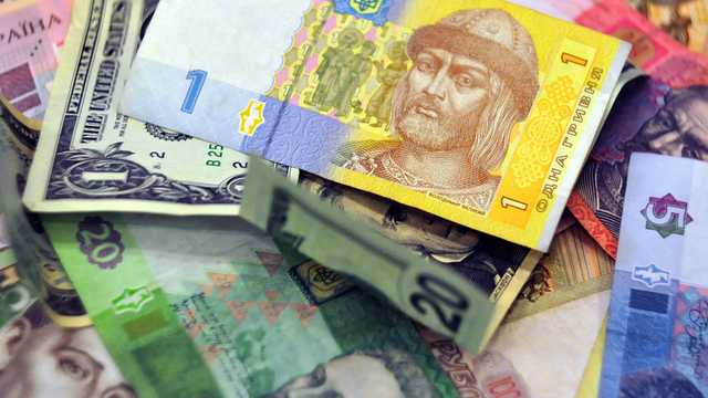 Нацбанк готовится к девальвации гривны