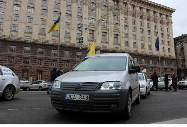 Евробляхи обвалили рынок новых автомобилей