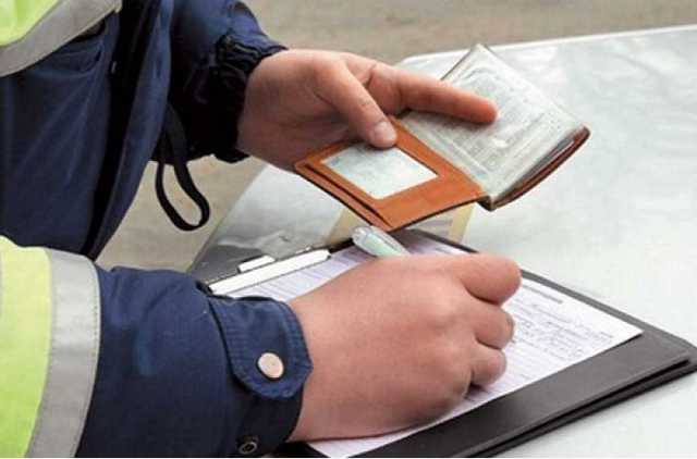 Водители снова получат "письма счастья": чего ждать на этот раз