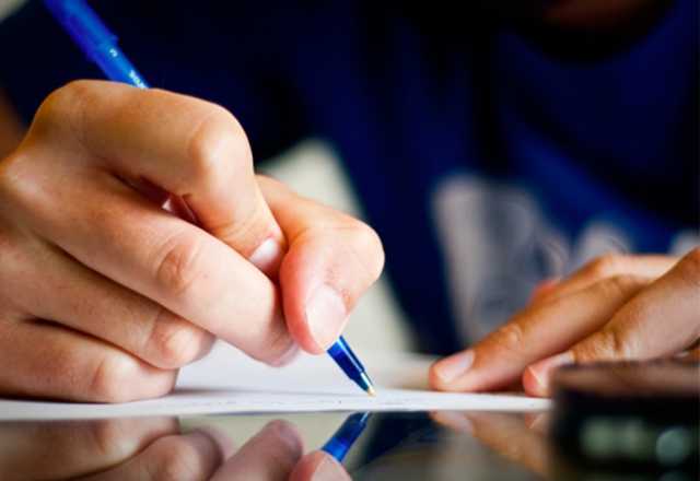 Глава филиала банка в Харькове подделывала документы на выдачу наличных клиентов из кассы