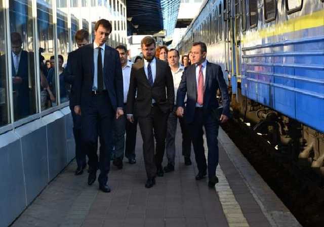 "Укрзализныця" купила на 7 млн грн видеокамер по значительно завышенным ценам