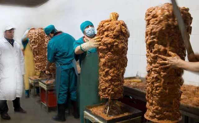 Отруєння шаурмою: постачальнику м’яса загрожує в’язниця