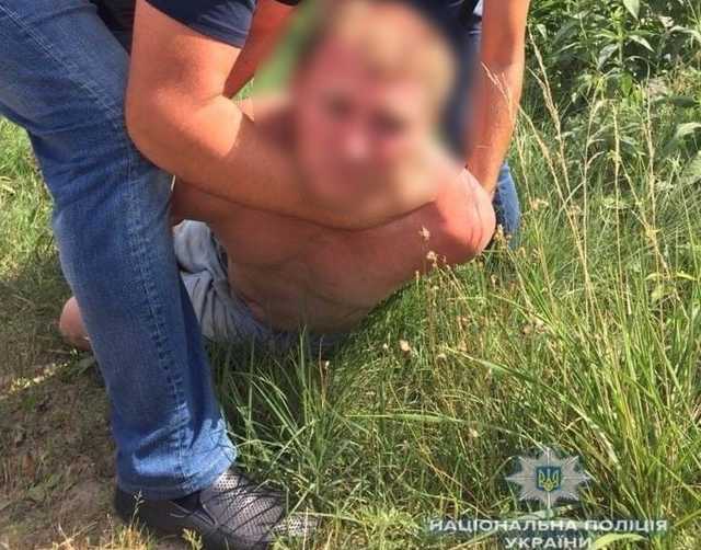 Заманили в квартиру и издевались: под Киевом изнасиловали подростка