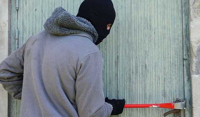 Соседский караул. Жители и патрульные объединились против воров