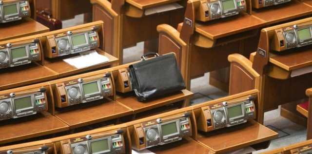 Парламентская республика Украина: выгорит ли у Банковой конституционный договорняк?