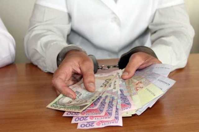 Прокуратура добилася штрафу для лікарші на 10 тисяч