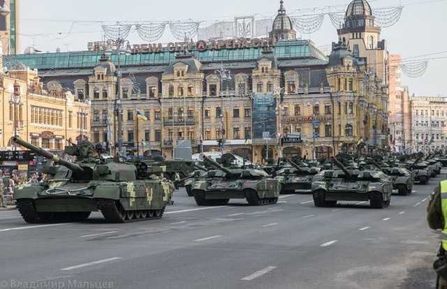 Без строгости и официоза: впечатляющие кадры репетиции парада ко Дню Независимости