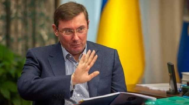 Луценко уверяет, что Порошенко не контролирует суды в Украине