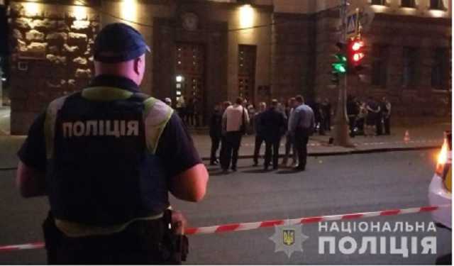 Ночная стрельба возле Харьковского горсовета: нападавший стрелял из двух пистолетов