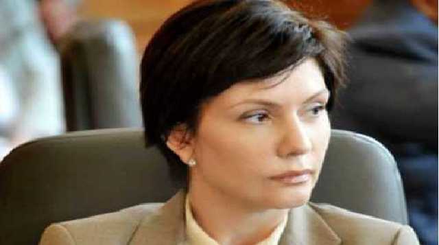 Скандальная экс-регионалка испугалась отмены поездов в Россию