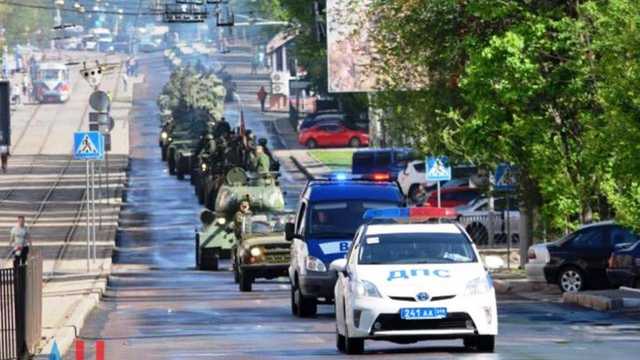 Дончане сообщают об активном передвижении боевиков по городу: звучат сирены