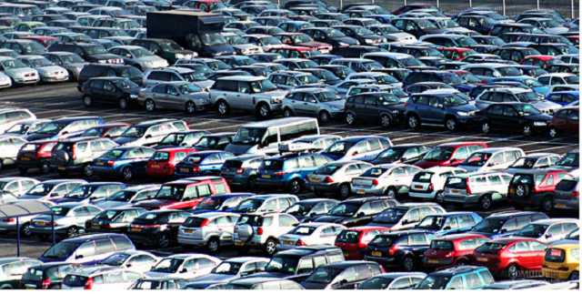 В Сумах чиновник сбыл 109 машин, предназначенных на благотворительность