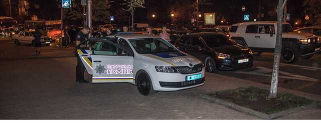 В центре Киева Citroen сбил парня