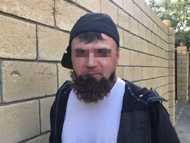 «Отклеилась борода»: в Украине поймали опасного киллера