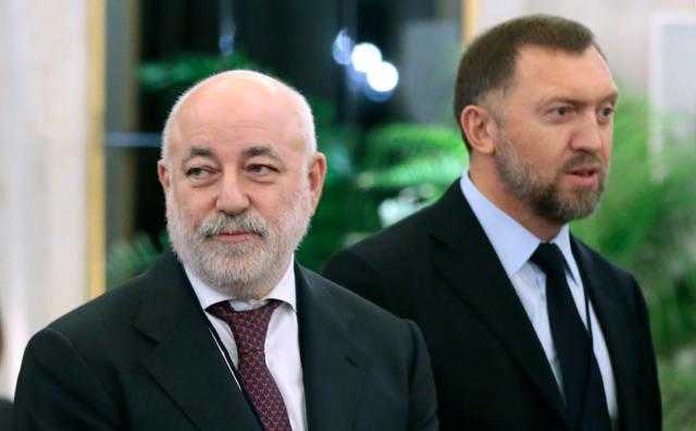 США повідомили про замороження рахунків Дерипаски і Вексельберга на Кіпрі