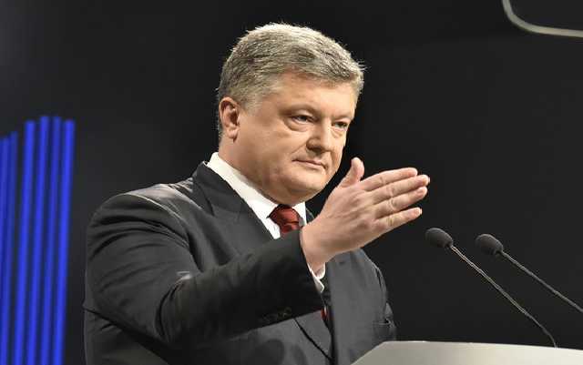 Порошенко заявил, что у Путина "до черта адвокатов"