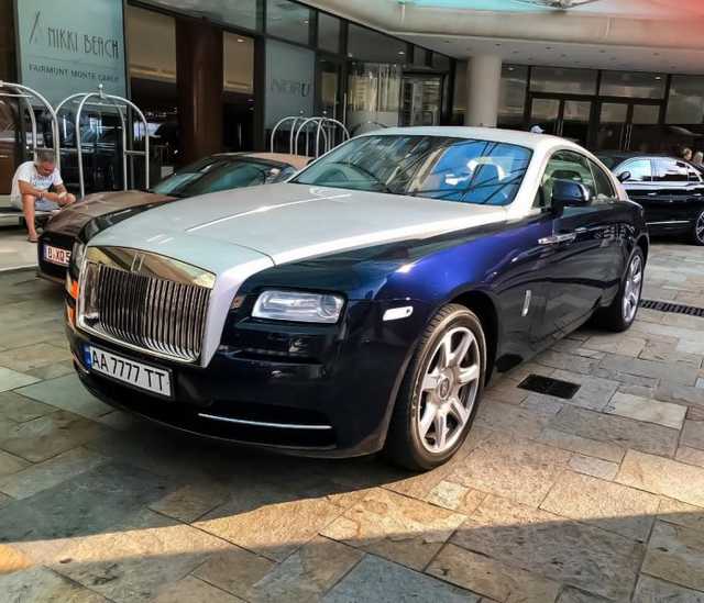 В Монако видели купе Rolls-Royce Wraith на украинских номерах