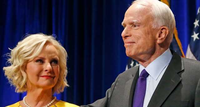 Вдова Маккейна может занять его должность в сенате, – СМИ