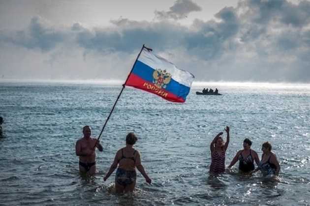 "Как приехала, так и уедешь": крымчане восстали против россиян