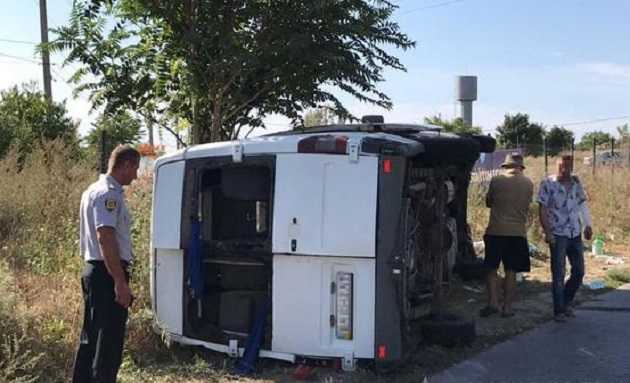 Ехали в Затоку: на Одесщине автобус с детьми протаранил грузовик