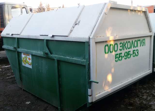 В Киеве неизвестные начали воровать мусорные баки для опасных отходов