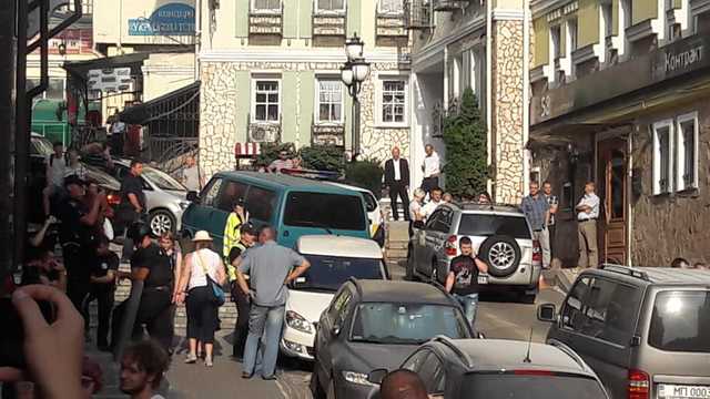 В Киеве на Подоле взорвали офис адвокатской компании