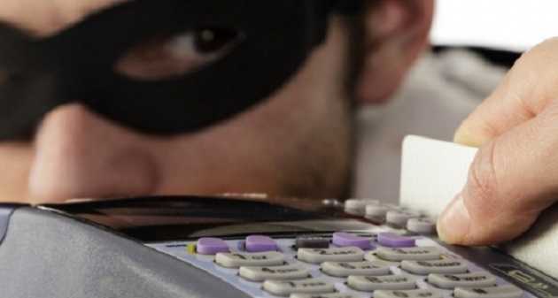 В Киеве на вокзале иностранец подсмотрел пин-код и снял деньги с украденной карты