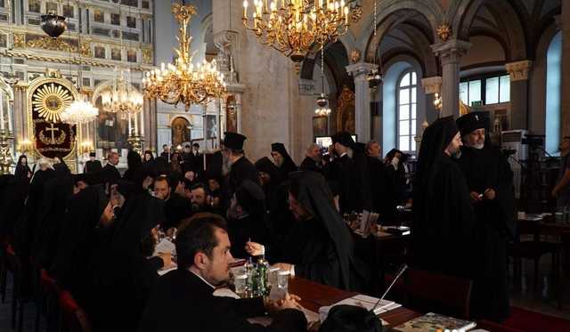 Собор в Стамбуле: Константинопольская церковь может предоставить автокефалию без согласия других церквей