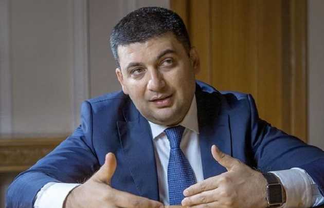 Гройсман считает, что с курсом доллара все нормально