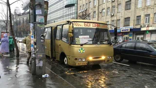 Проезд в маршрутках Киева может значительно подорожать - перевозчики назвали новый тариф