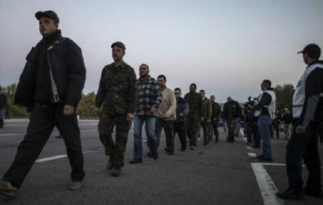 Обмін полоненими: коли Україна звільнить усіх заручників на Донбасі