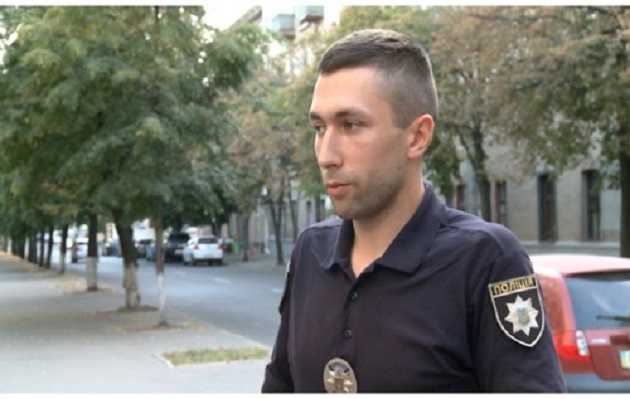 В Харькове скандал: адвокат пытается засудить патрульного за выполнение норм закона