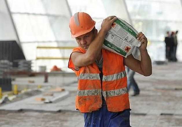 Как вернуть "заробитчан" в Украину: Гройсман предложил план