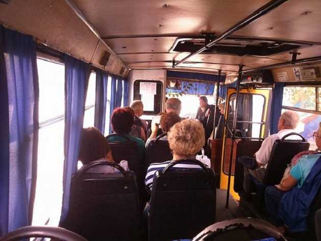 В Киеве мать погибшего воина выгнали из маршрутки: все подробности