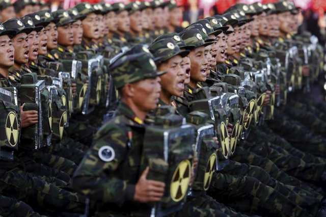 Появилось видео военного парада в Пхеньяне