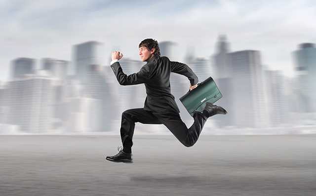 Украинцы смогут уходить с работы раньше: как изменят рабочий день