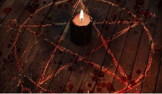 Украинские политики «стоят в очередях» к гадалкам, а СБУ работает с экстрасенсами – Наливайченко