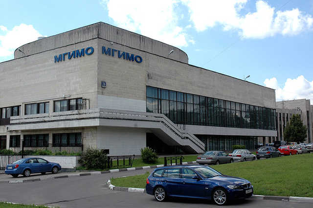 Министр иностранных дел Польши уволил всех выпускников российского вуза