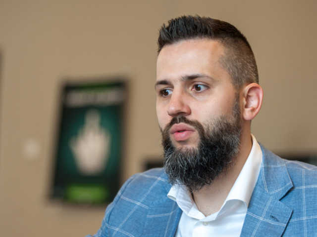 У Нефьодова украли швейцарские часы и элитную коллекцию браслетов ручной работы