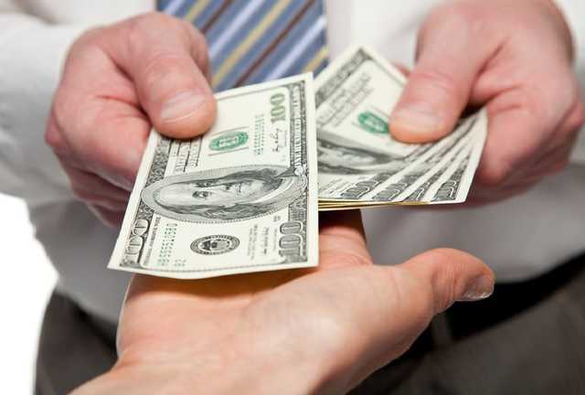 Кредит под 600%: как украинцы теряют все из-за "беспроцентных займов"