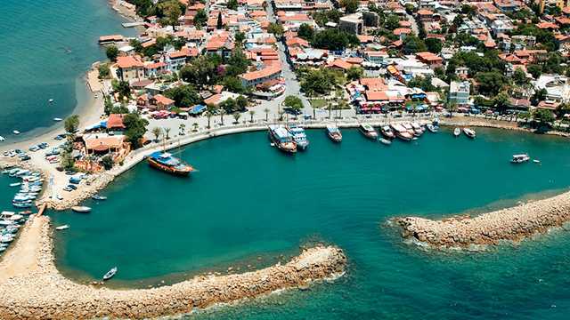 В Турции на популярном курорте произошло сильное землетрясение