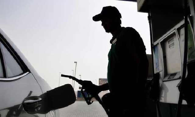 Ряд сетей АЗС подняли цены на топливо еще на 30-70 копеек