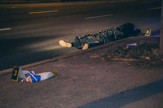 В Киеве на проспекте Науки грузовик насмерть сбил пешехода