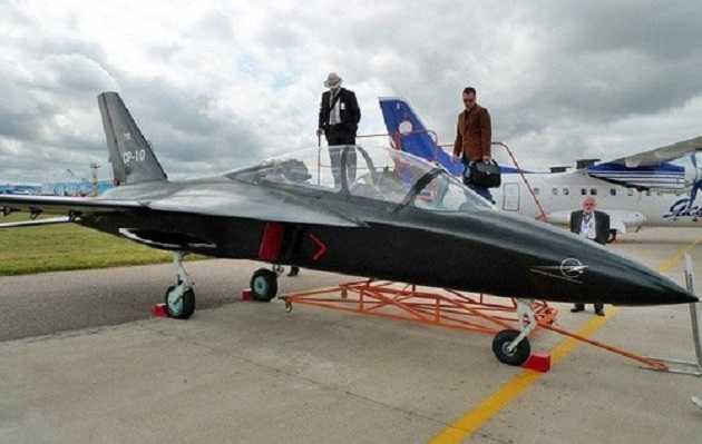 Российский самолет погубило отсутствие денег и украинских двигателей