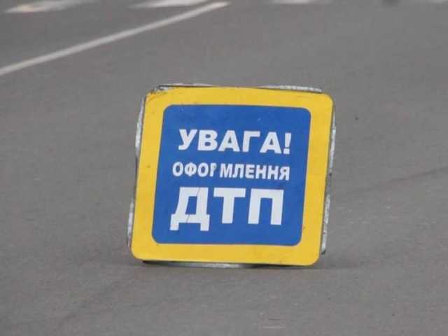 В Ивано-Франковской области Opel наехал на лежащего на проезжей части мужчину