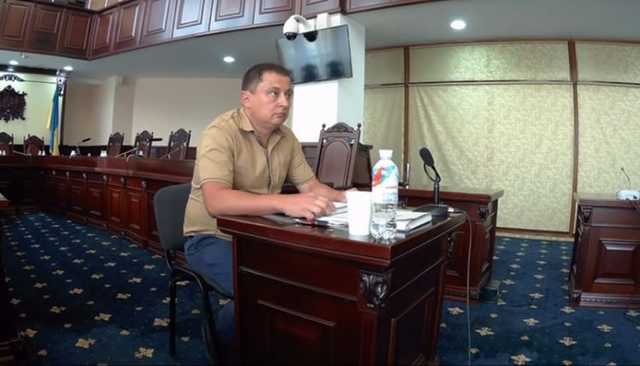 Родители киевского судьи покупают авто и недвижимость в столице