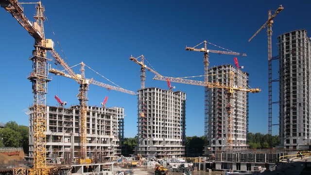 Киевские застройщики начали поднимать цены в новостроях