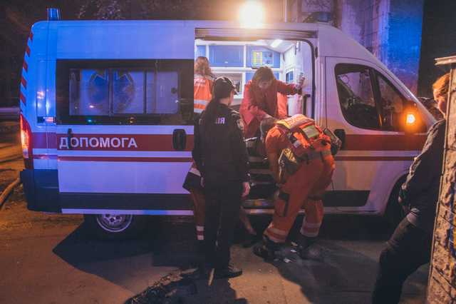 В центре Киева из-за пожара эвакуировали девятиэтажный дом